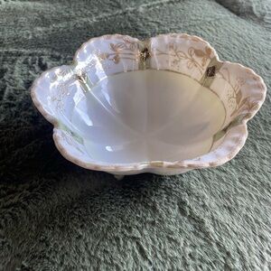 Antique Nippon Imperial Hand Painted moriage bowl/dish tri-footed Porcelain